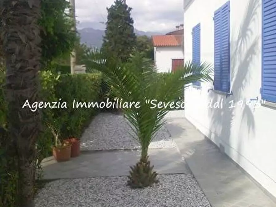 Immagine 10 di Villa in affitto  a Pietrasanta