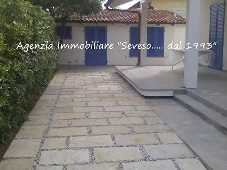 Immagine 9 di Villa in affitto  a Pietrasanta