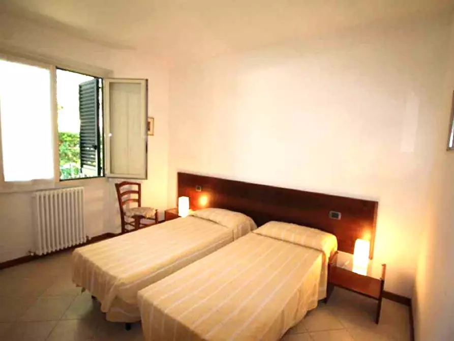 Immagine 15 di Villa in affitto  a Pietrasanta