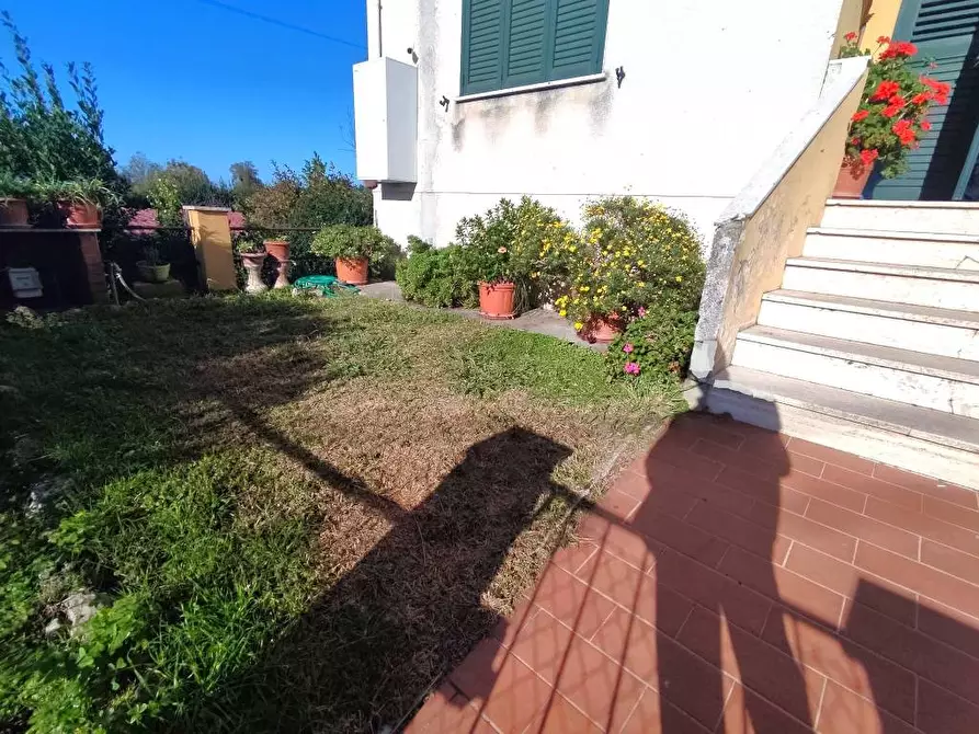 Immagine 3 di Appartamento in vendita  a Seravezza