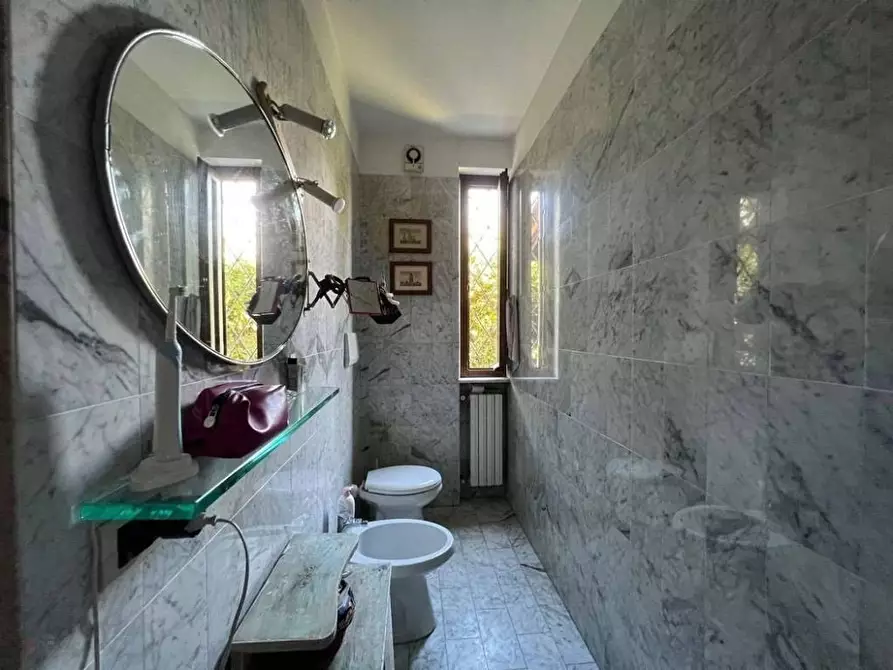 Immagine 18 di Mansarda in affitto  a Forte Dei Marmi