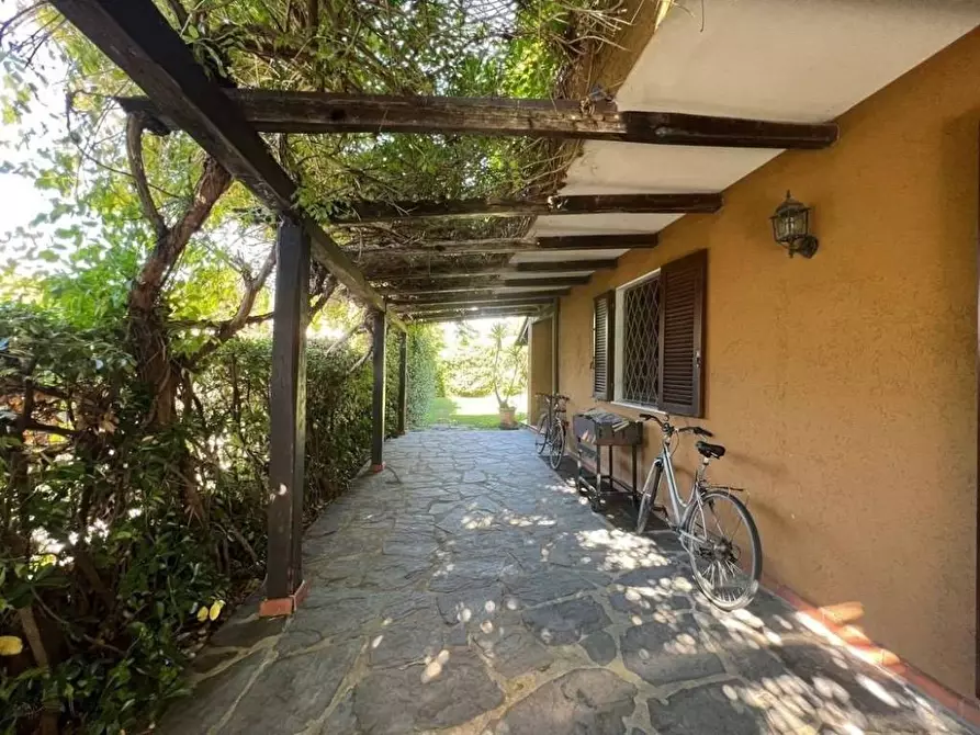 Immagine 2 di Mansarda in affitto  a Forte Dei Marmi