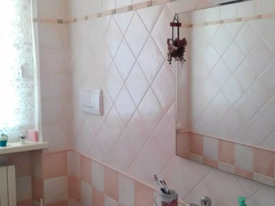 Immagine 32 di Casa bifamiliare in affitto  a Pietrasanta