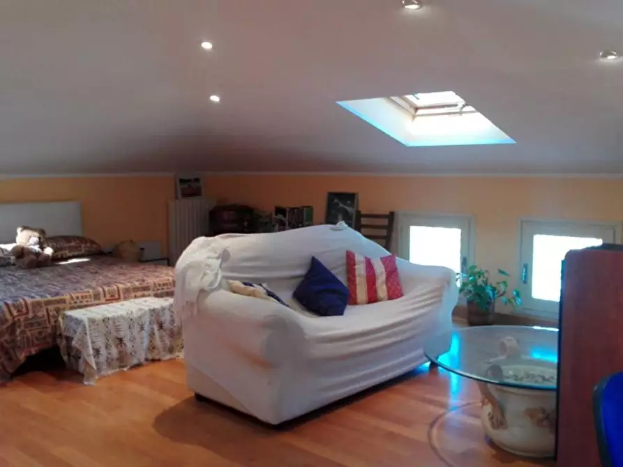 Immagine 25 di Casa bifamiliare in affitto  a Pietrasanta