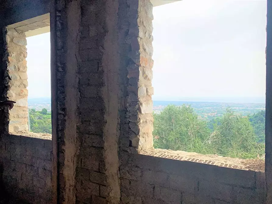 Immagine 9 di Villa in vendita  a Seravezza