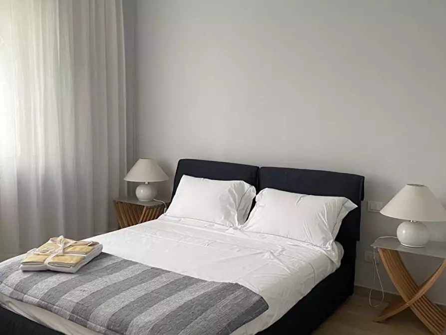 Immagine 21 di Villa in affitto  a Pietrasanta