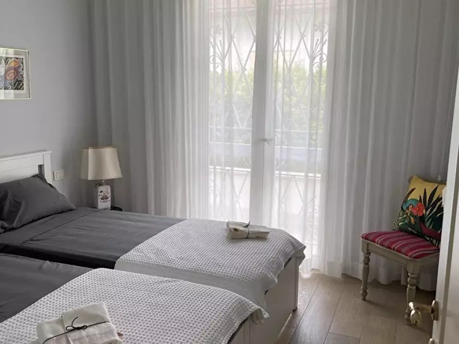 Immagine 24 di Villa in affitto  a Pietrasanta