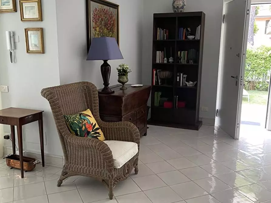 Immagine 17 di Villa in affitto  a Pietrasanta