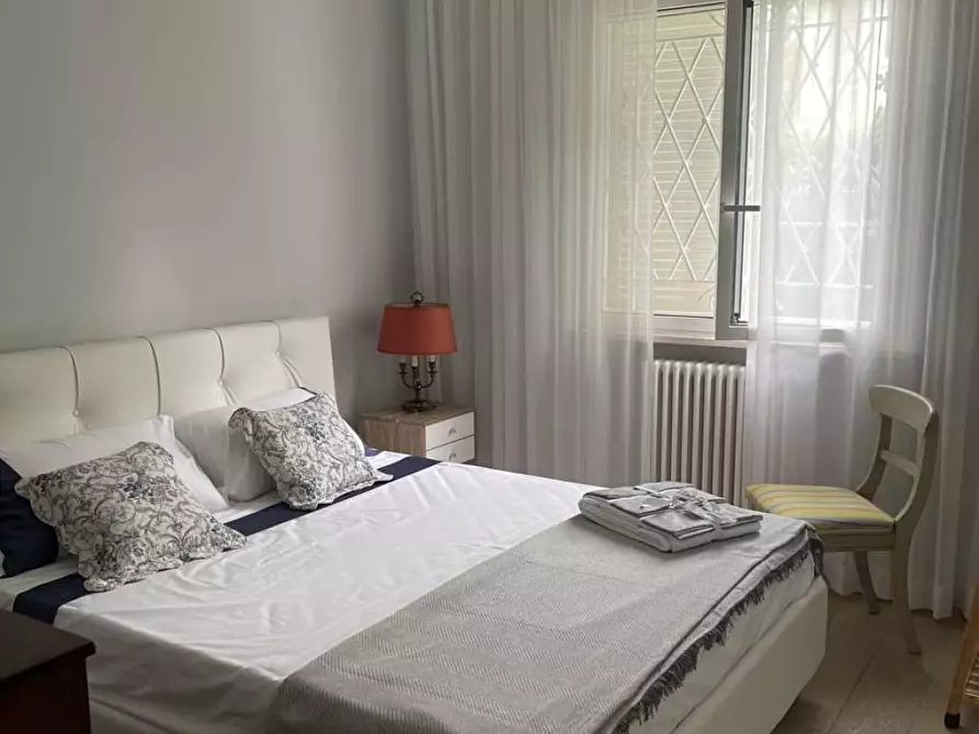 Immagine 23 di Villa in affitto  a Pietrasanta