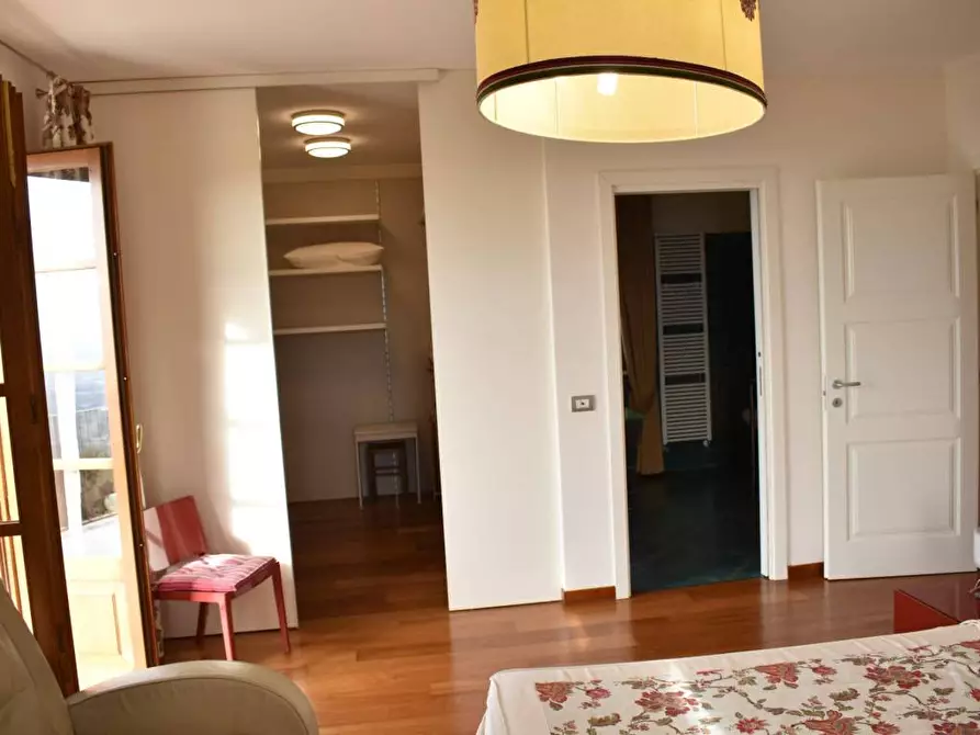 Immagine 10 di Villa in affitto  a Pietrasanta