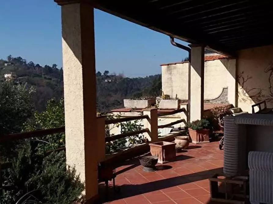 Immagine 7 di Casa bifamiliare in vendita  a Pietrasanta