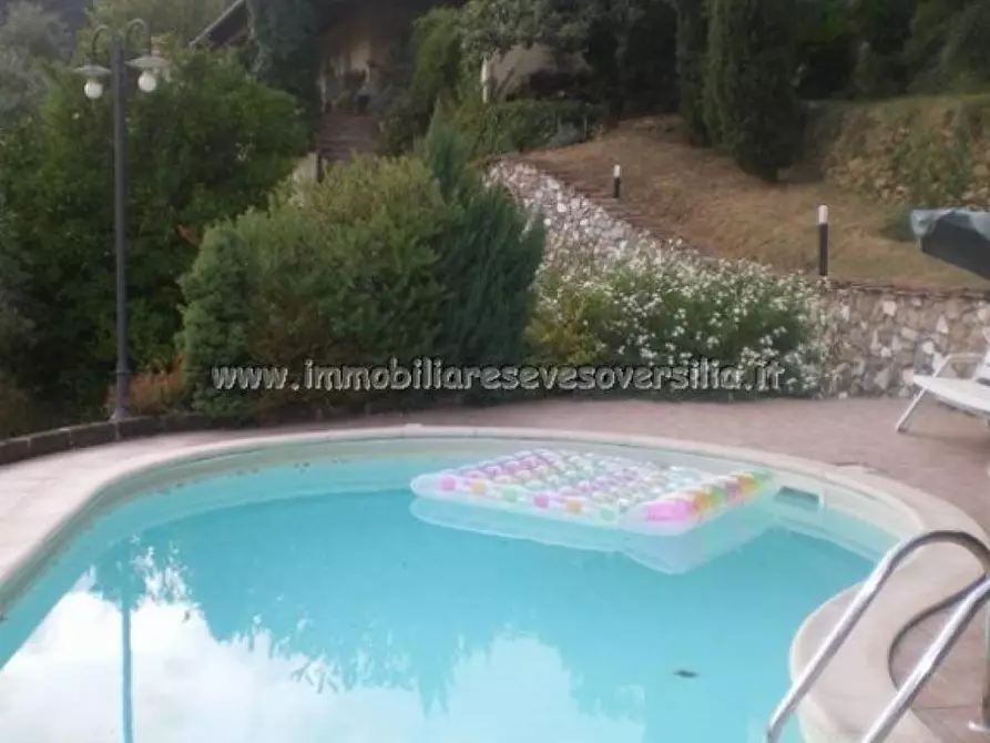 Immagine 11 di Casa bifamiliare in vendita  a Pietrasanta