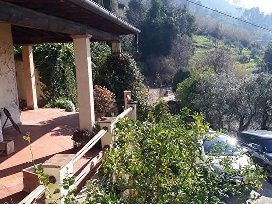 Immagine 5 di Casa bifamiliare in vendita  a Pietrasanta