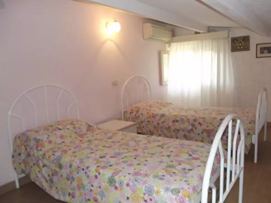 Immagine 8 di Villa in affitto  a Forte Dei Marmi