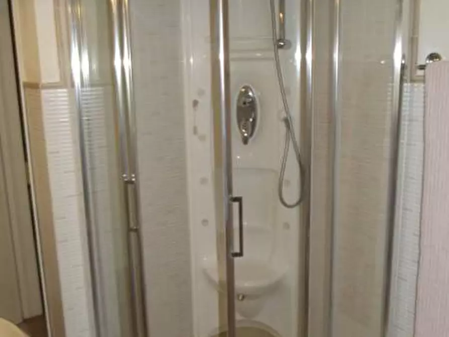 Immagine 16 di Villa in affitto  a Forte Dei Marmi