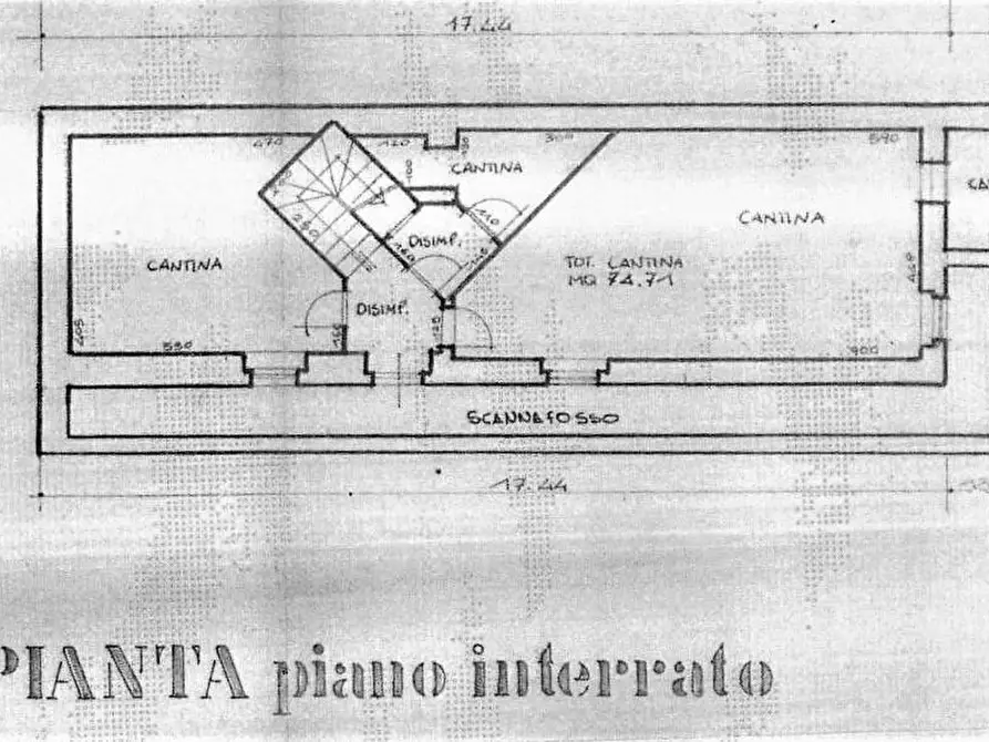 Immagine 8 di Villa in vendita  a Seravezza