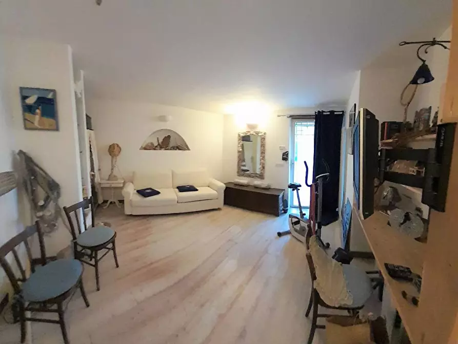 Immagine 6 di Villa in vendita  a Pietrasanta