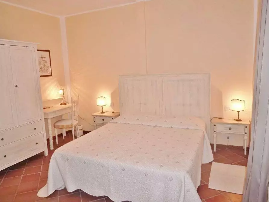 Immagine 18 di Villa in vendita  a Forte Dei Marmi