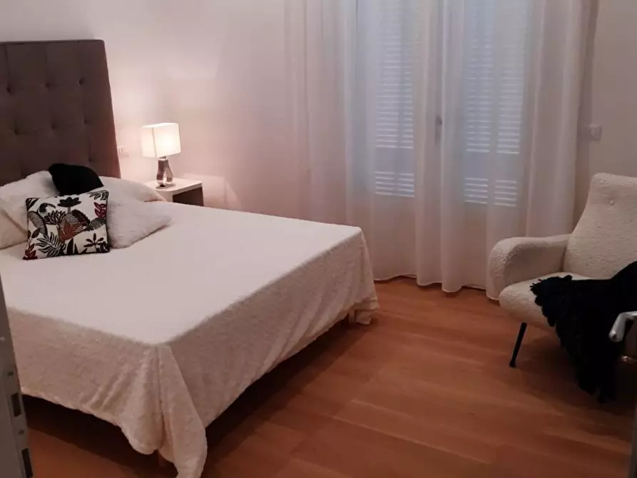 Immagine 9 di Villa in affitto  a Pietrasanta