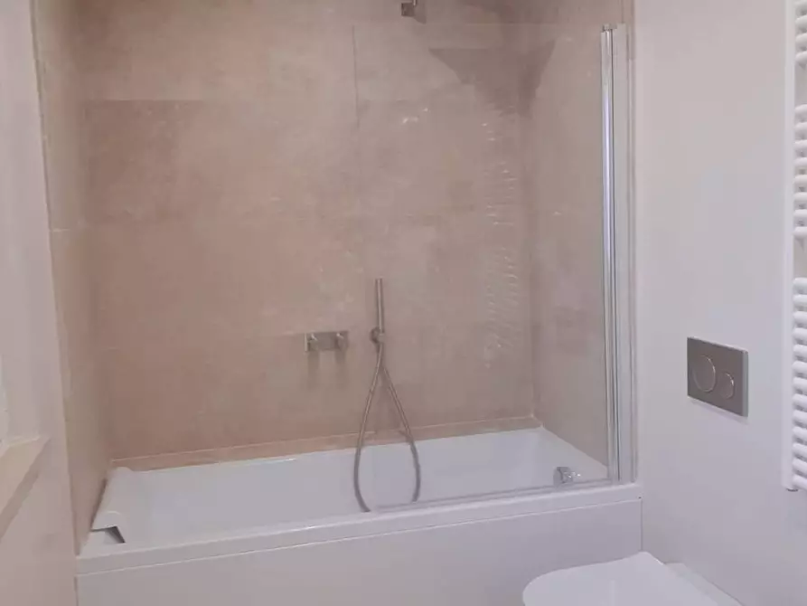 Immagine 17 di Villa in affitto  a Pietrasanta