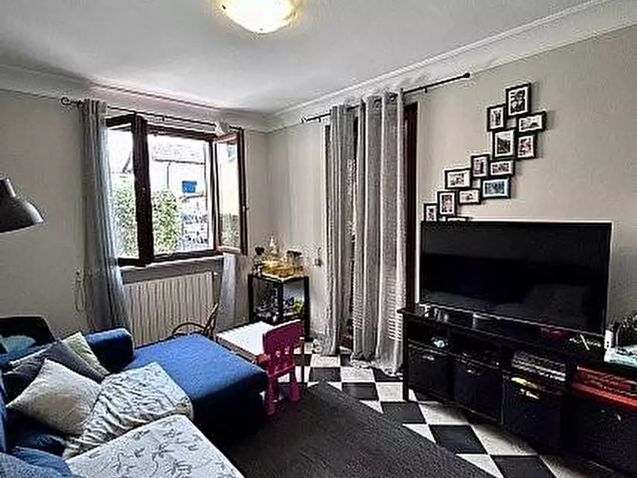 Immagine 2 di Casa bifamiliare in vendita  a Seravezza