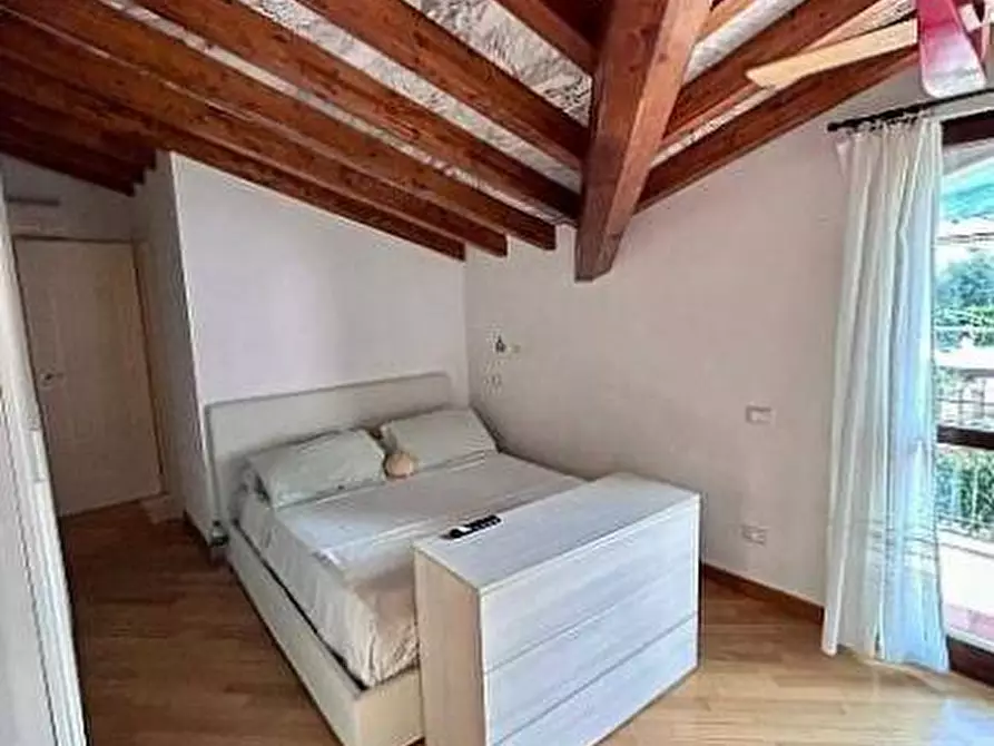 Immagine 12 di Casa bifamiliare in vendita  a Seravezza