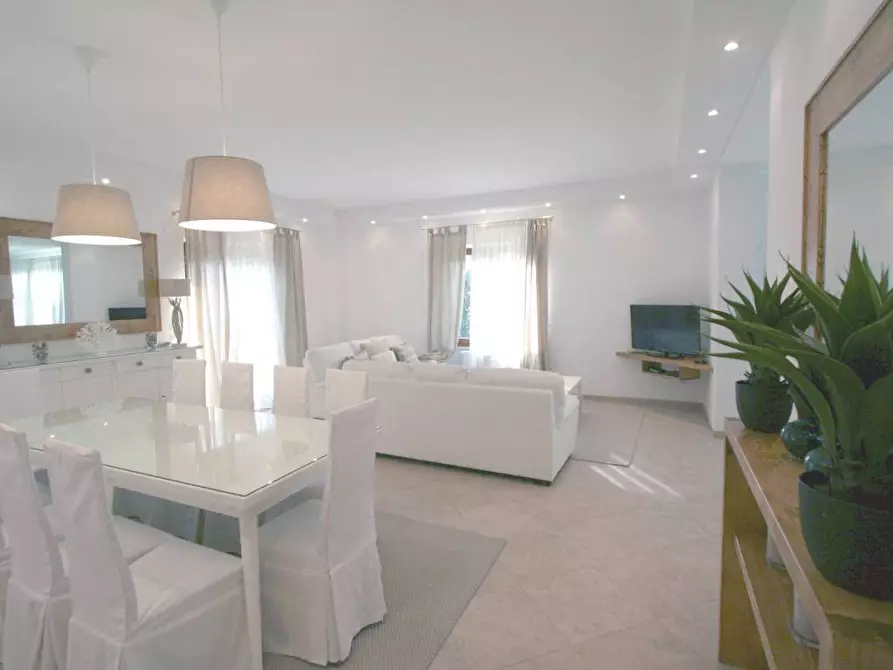 Immagine 6 di Villa in affitto  a Forte Dei Marmi