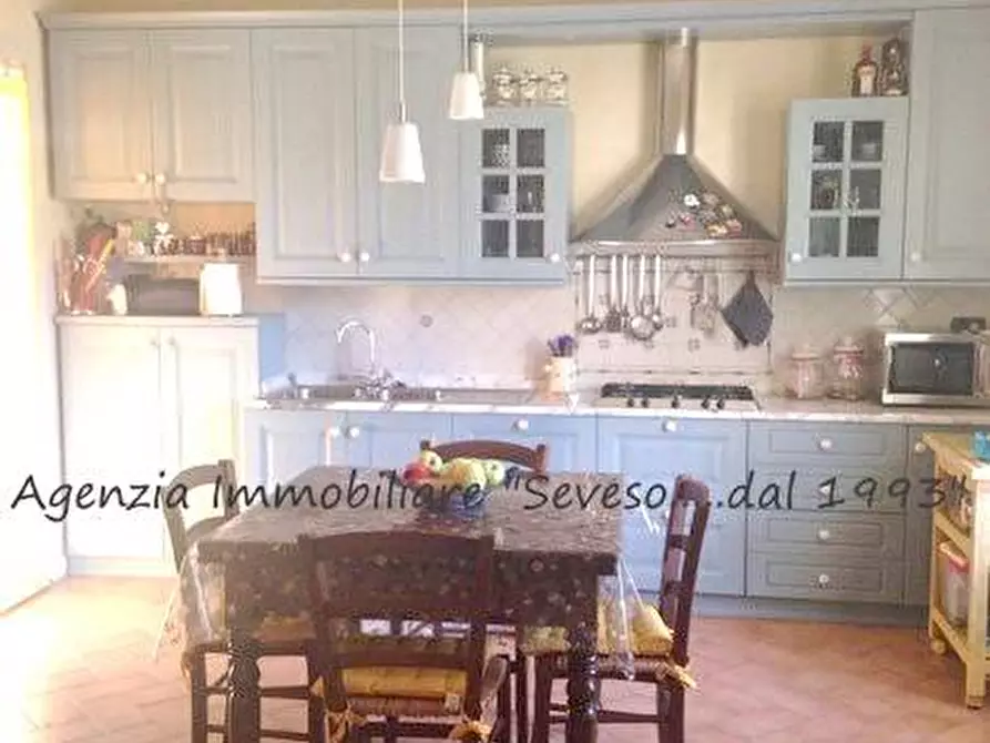 Immagine 9 di Villa in affitto  a Pietrasanta