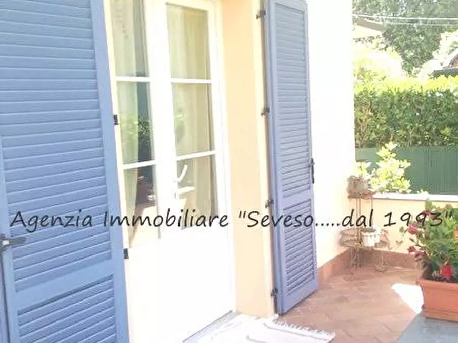 Immagine 5 di Villa in affitto  a Pietrasanta