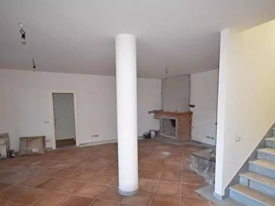 Immagine 20 di Rustico / casale in vendita  a Pietrasanta