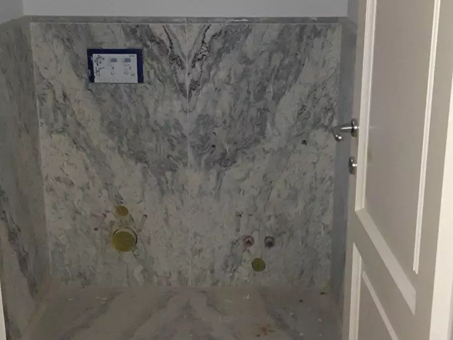 Immagine 37 di Rustico / casale in vendita  a Pietrasanta