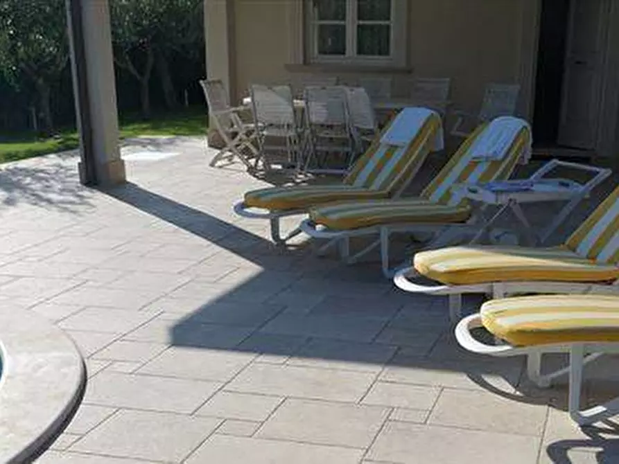 Immagine 5 di Villa in affitto  a Forte Dei Marmi