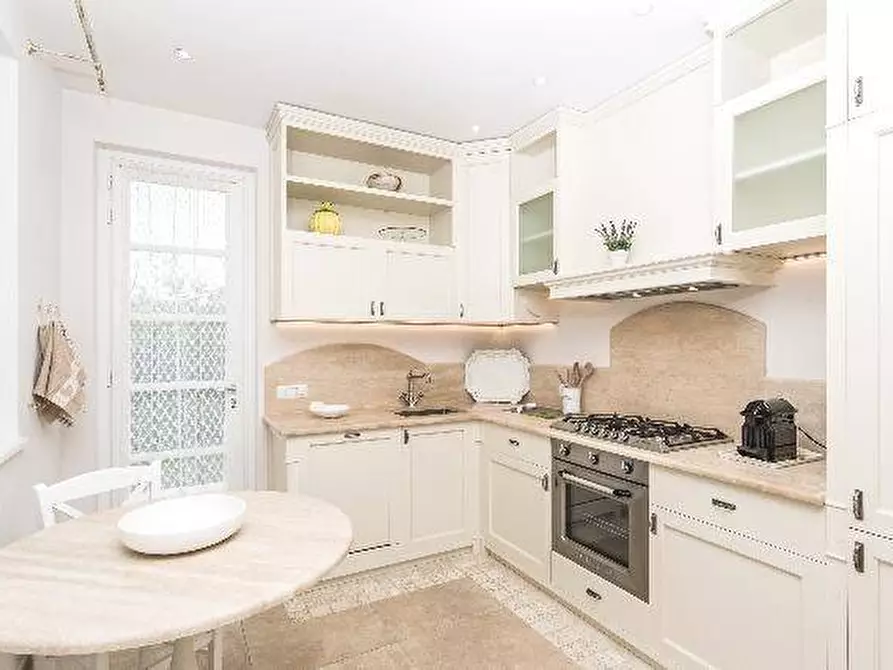 Immagine 10 di Villa in affitto  a Forte Dei Marmi