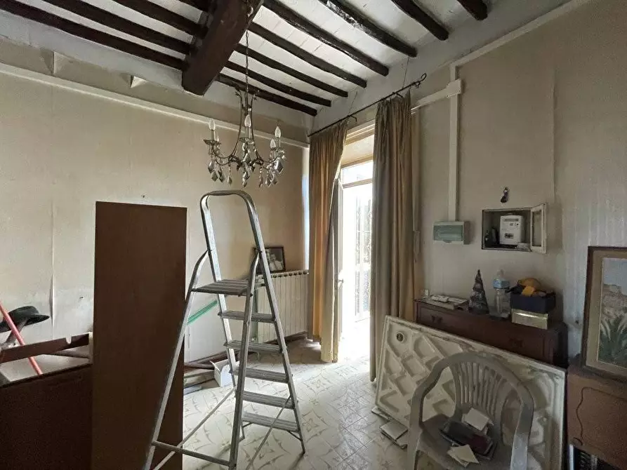 Immagine 6 di Appartamento in vendita  a Lucca