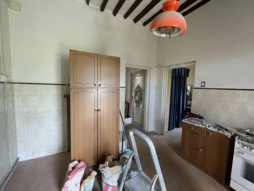 Immagine 4 di Appartamento in vendita  a Lucca