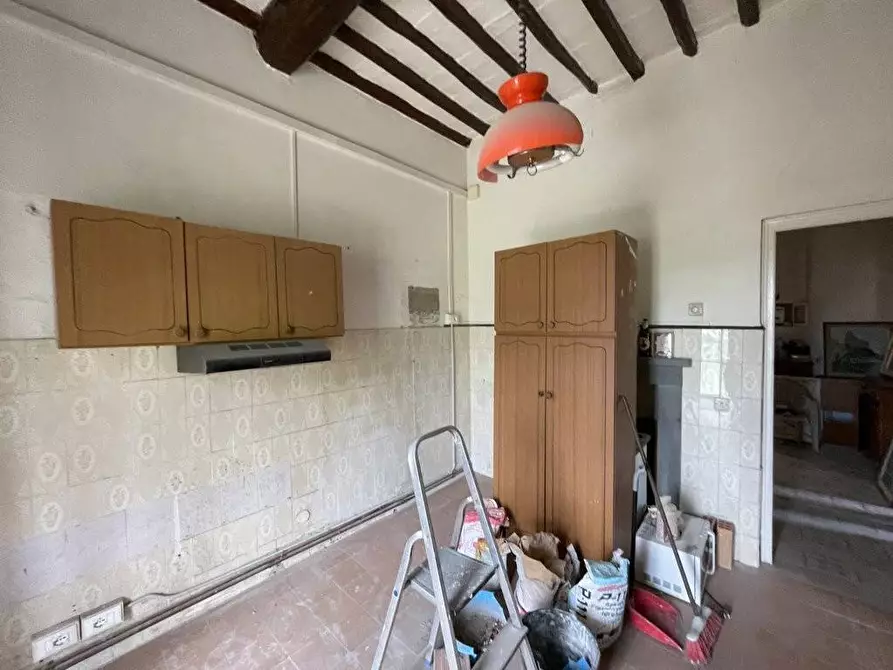 Immagine 3 di Appartamento in vendita  a Lucca