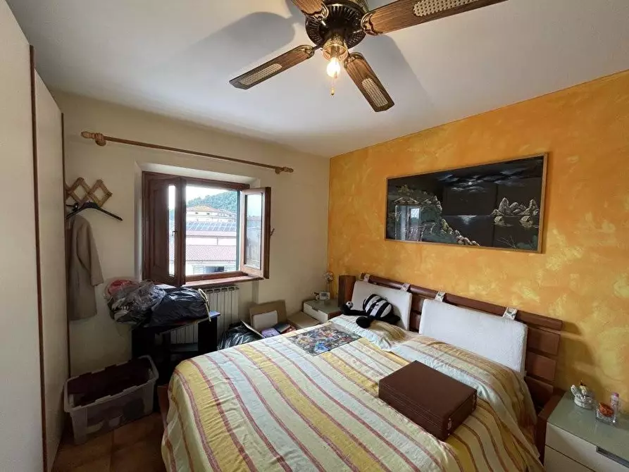 Immagine 14 di Appartamento in vendita  a Lucca