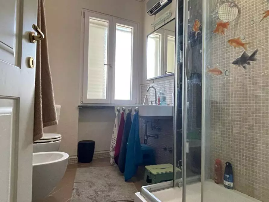 Immagine 17 di Casa trifamiliare in vendita  a Lucca