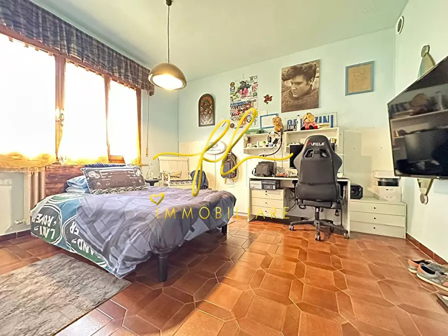 Immagine 18 di Appartamento in vendita  a Cecina