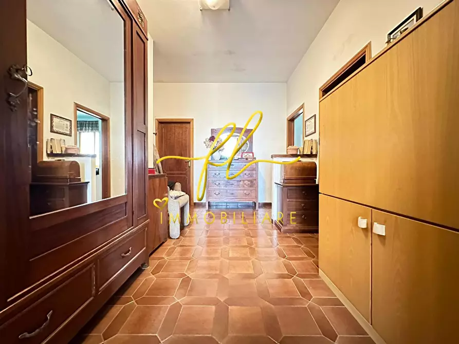 Immagine 17 di Appartamento in vendita  a Cecina