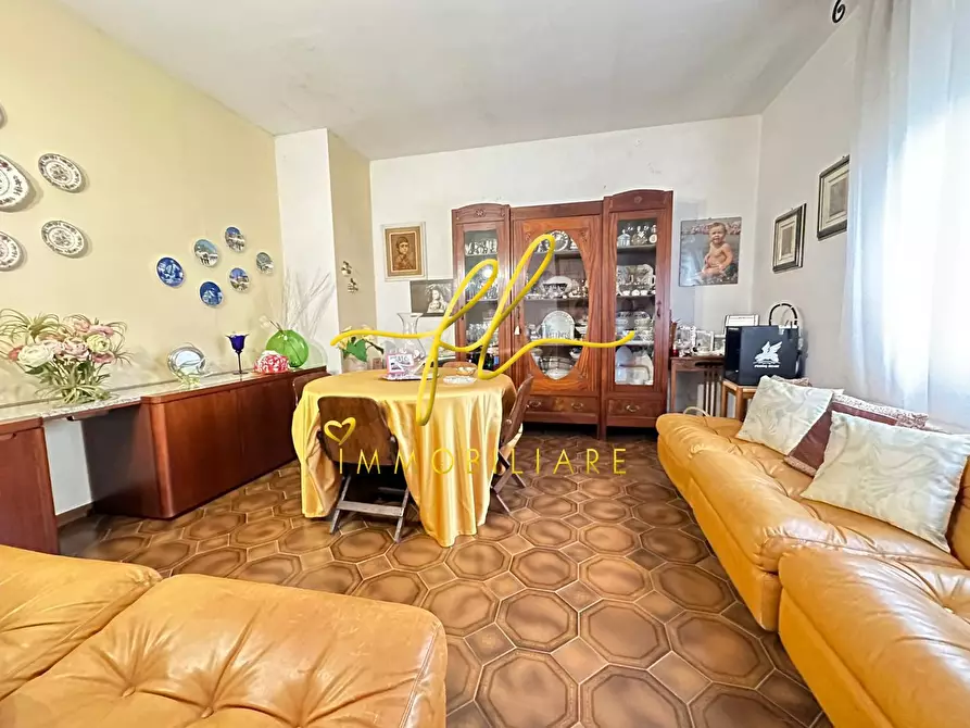 Immagine 7 di Appartamento in vendita  a Cecina