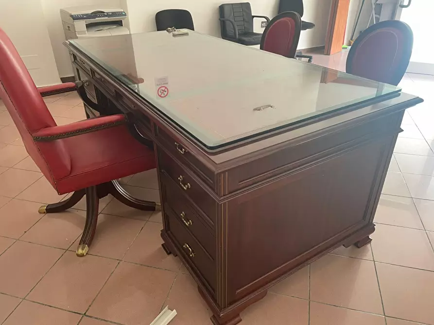 Immagine 2 di Ufficio in affitto  a Porcari