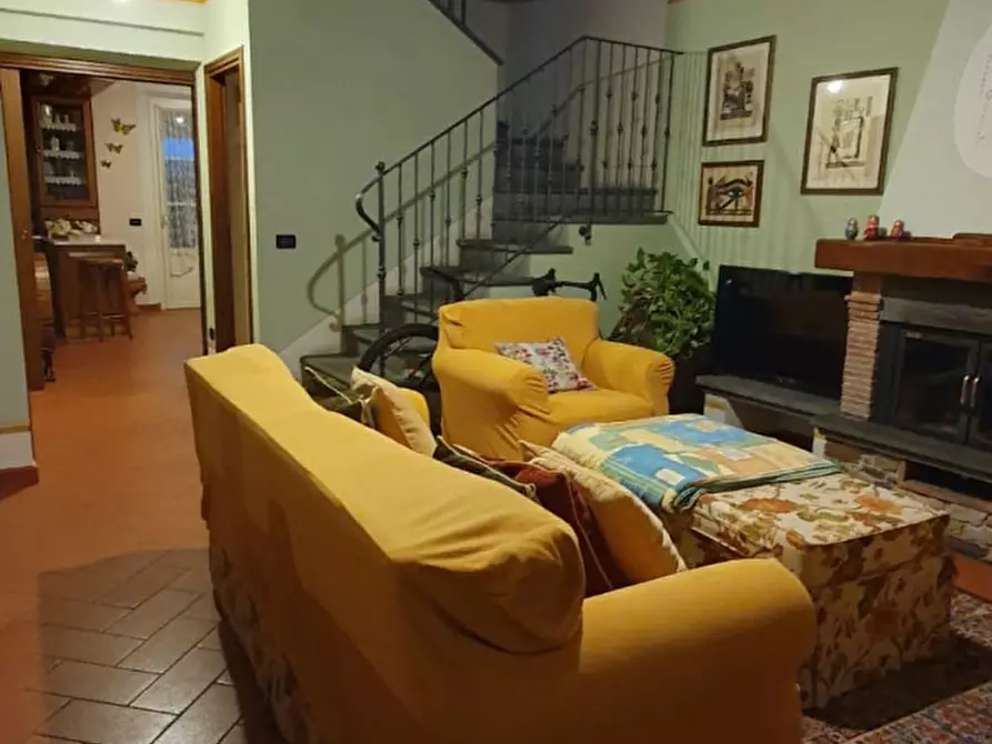 Immagine 19 di Villetta a schiera in vendita  a Porcari