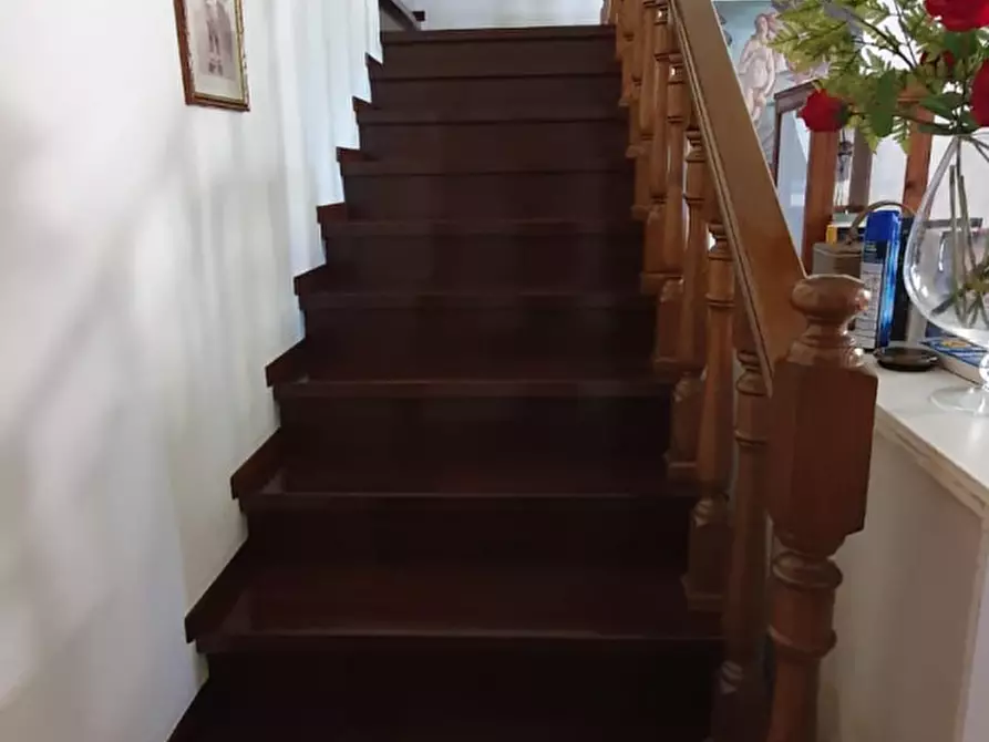 Immagine 10 di Casa bifamiliare in vendita  a Porcari