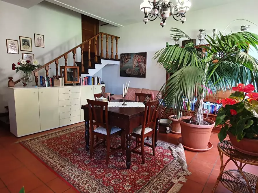 Immagine 11 di Casa bifamiliare in vendita  a Porcari