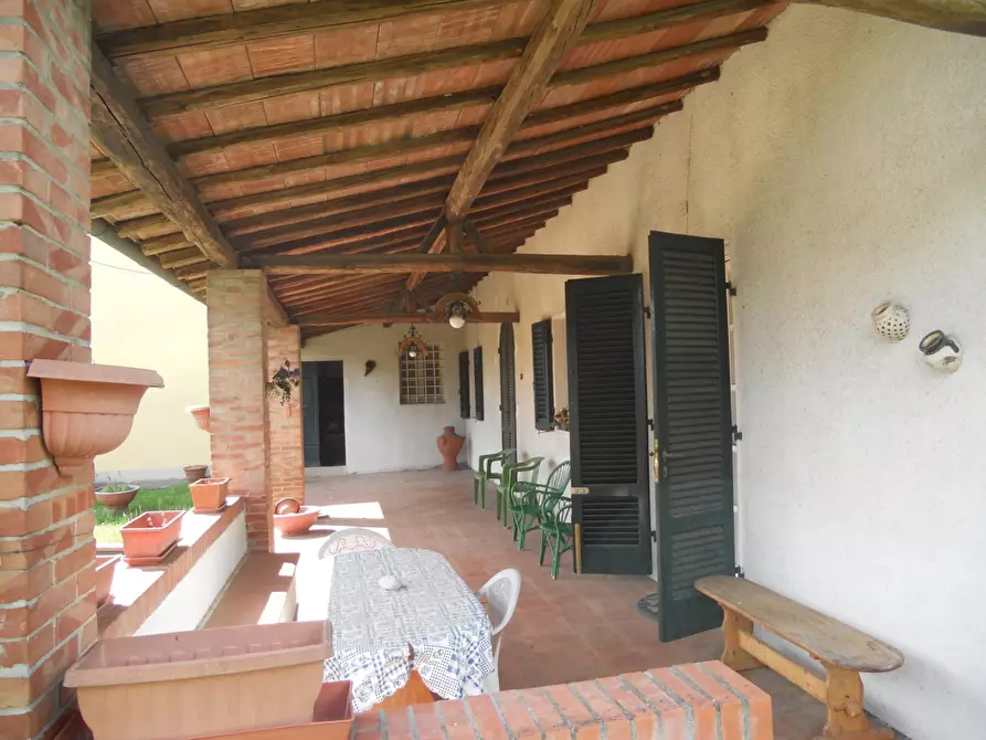 Immagine 15 di Casa semindipendente in vendita  a Altopascio