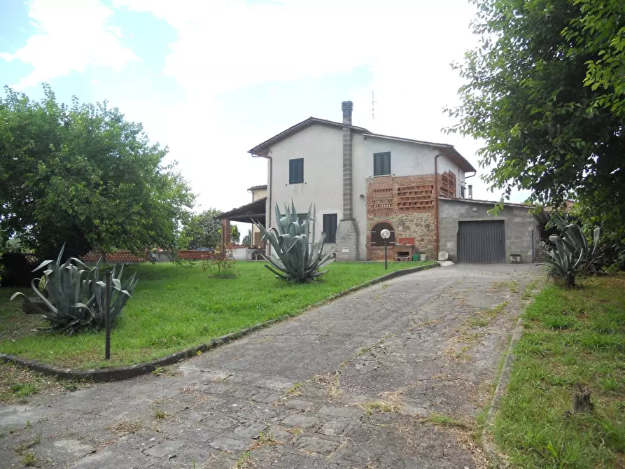 Immagine 5 di Casa semindipendente in vendita  a Altopascio