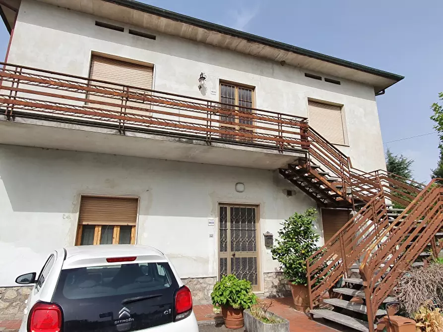 Immagine 1 di Casa indipendente in vendita  a Capannori