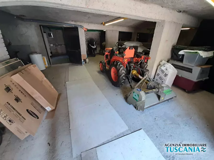 Immagine 36 di Villa in vendita  a Monteverdi Marittimo