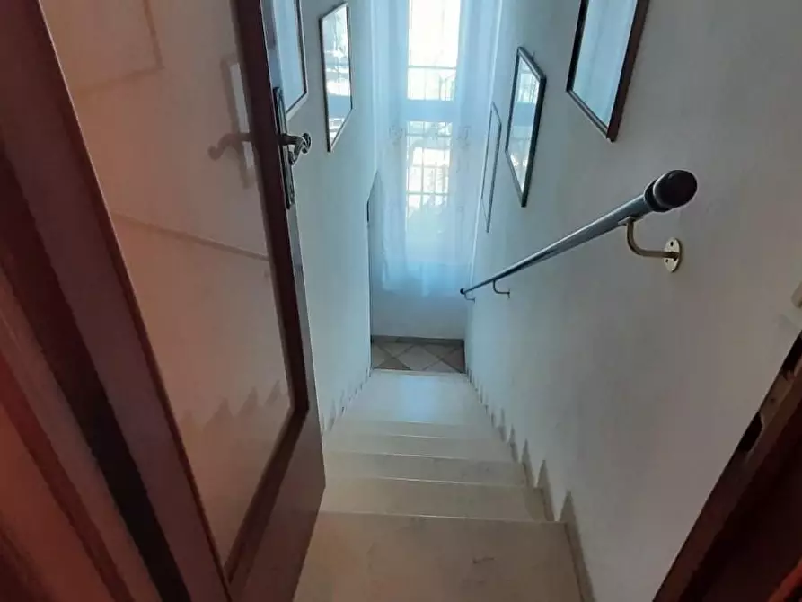 Immagine 10 di Villa in vendita  a Cecina